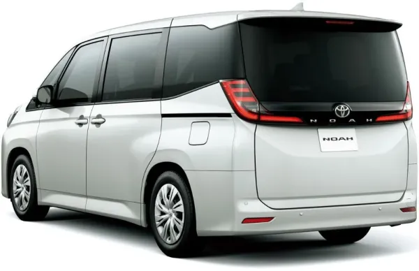 toyota-noah-rear.jpg