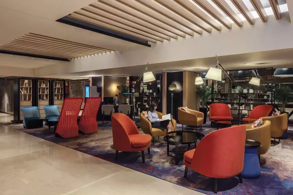 swissotel-the-stamford (1).jpg