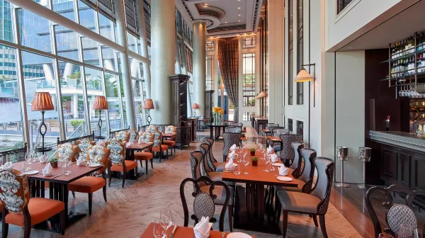 the-fullerton-bay-hotel-singapore-new-la-brasserie.jpg