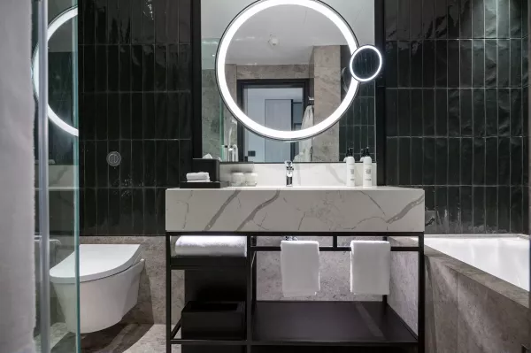 Executive Room - Hilton Singapore Orchard.jpg