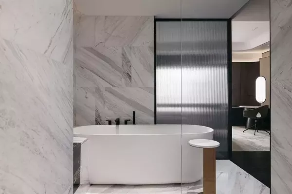 Presidential Suite bath.jpg