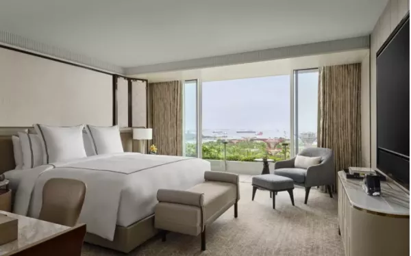 SIGN SUITE MBS BEDROOM .jpg