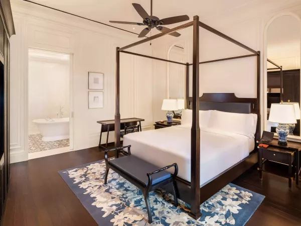 COURTYARD SUITE BEDROOM.jpg