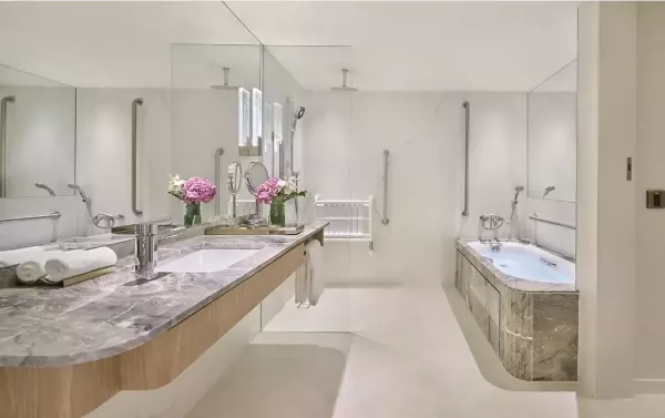 PREMIER ROOM BATHROOM MO.jpg