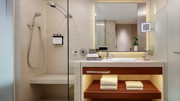 ppsin-premier-marina-bay-room-bathroom.jpg