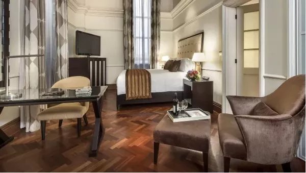 GOVERNOR SUITE 2.jpg