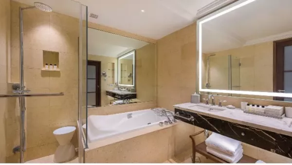 fullerton suite bathroom.jpg