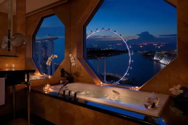 PREMIER SUITE BATHROOM -  RITZ.jpg