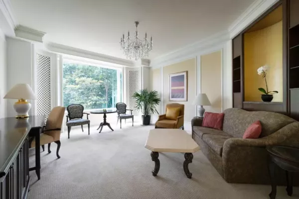 Valley Wing One-Bedroom Suite living room.jpg