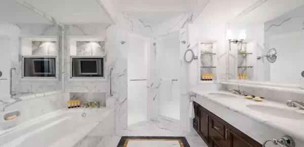 SHANGRI-LA SUITE BATHROOM.jpg