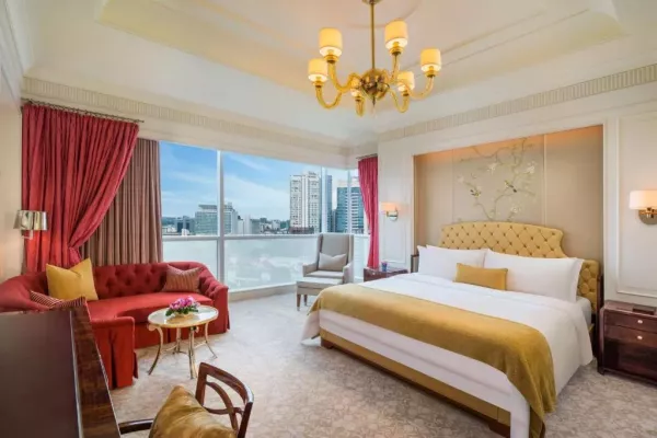 Grand Deluxe King Room.jpg